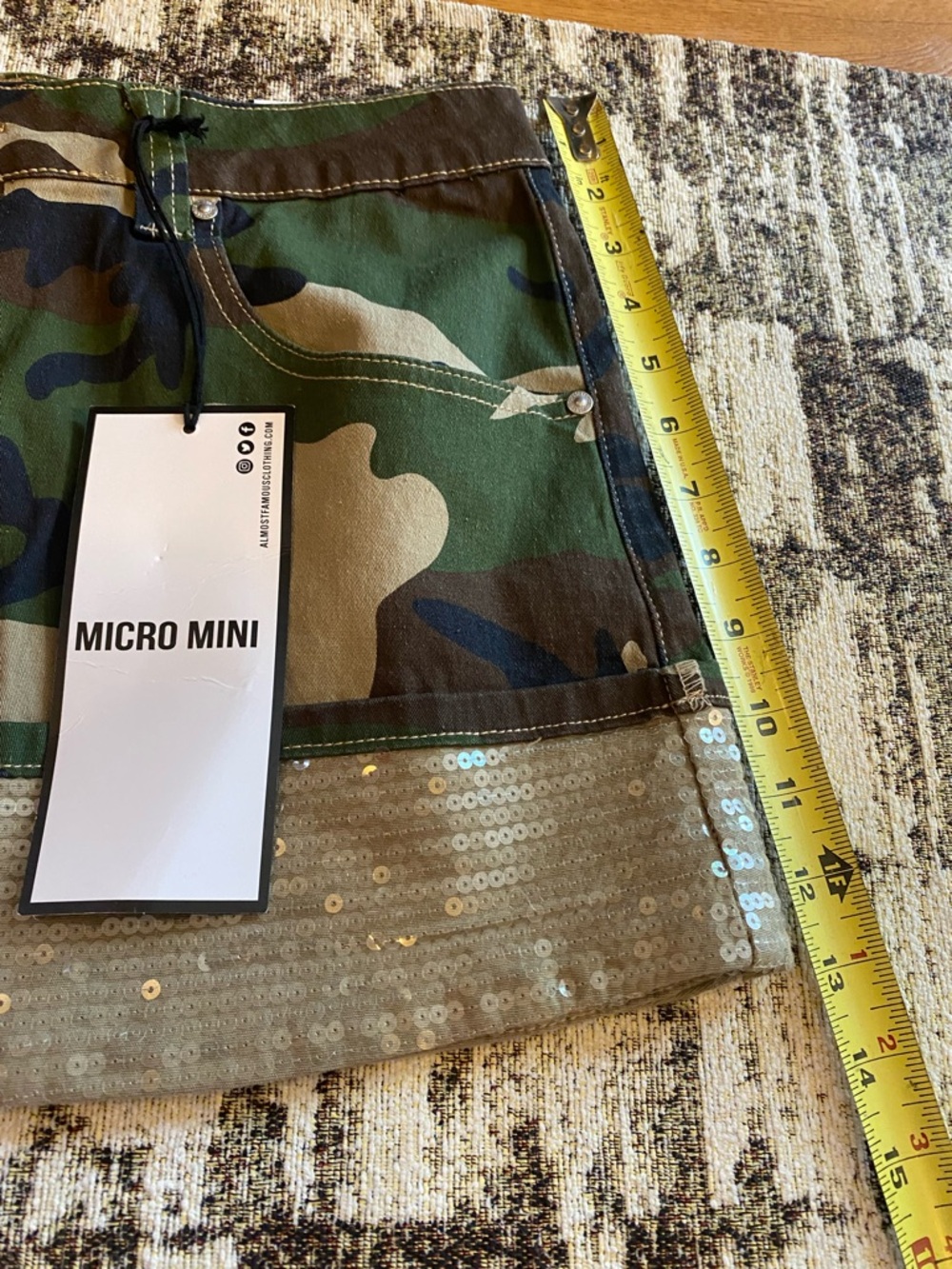Almost Famous Camo
Micro Mini Skirt Gold Sequin
Hem NWT size large - Picture 2 of 15